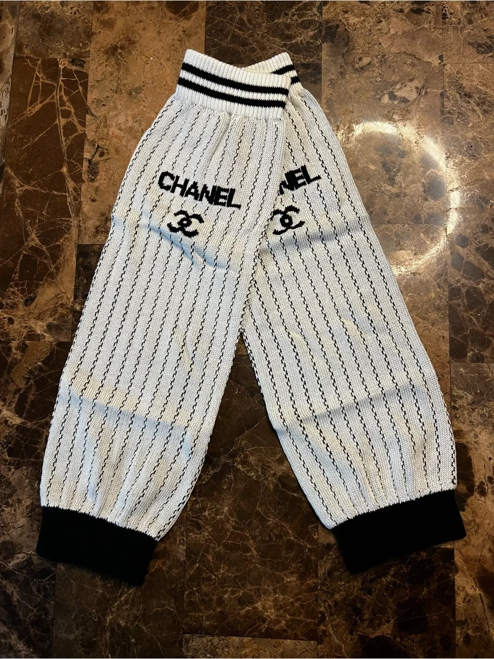NEW ChaneI White and Black Knit Logo Leg warmers / Gaiters